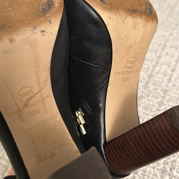 Ann Taylor ankle boots - Picture 5 of 6